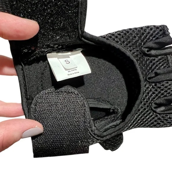 NWOT - RBX Weight Training Gloves - Size Small, Black - Picture 3 of 4